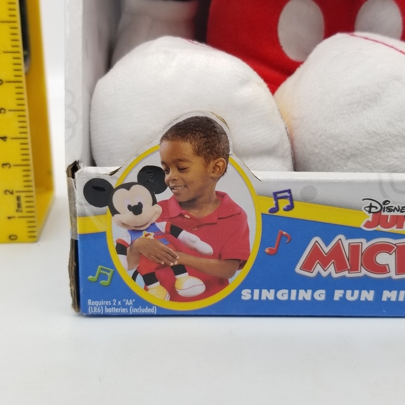 Disney Junior Singing Mickey Mouse Sings Lights Phrases Talking Doll Plush Toy - Picture 9 of 11